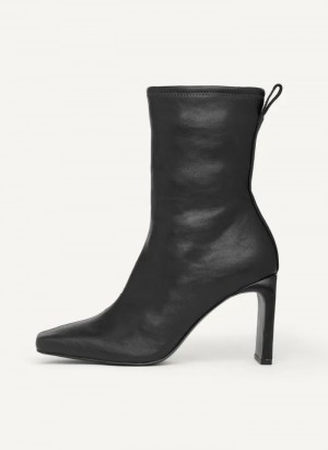 DKNY Wren - New Heel Shape Stiefel Damen Schwarz | Austria_D0979